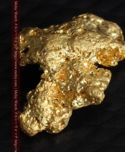 1.36gの色合いや形の綺麗な自然金-g0274-8