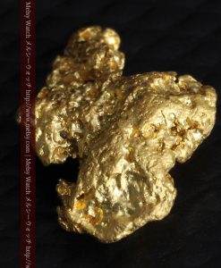 1.36gの色合いや形の綺麗な自然金-g0274-9