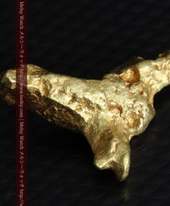 4.39gの三つ又の特殊な形の自然金-g0285-6