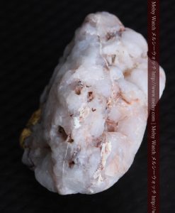 5.93gの丸みのある石英に包まれる金が見える自然金-g0292-10