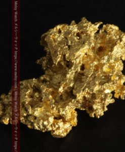 5.48gの神秘的な輝きを見せる繊細な姿の自然金-G0303-11