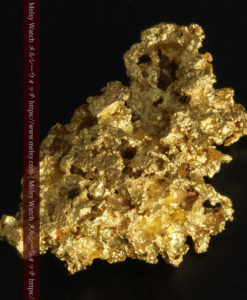 5.48gの神秘的な輝きを見せる繊細な姿の自然金-G0303-7