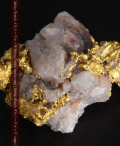 10.77gの小さな粒状の石英と凹凸に富んだ美しい姿の自然金-G0307-14