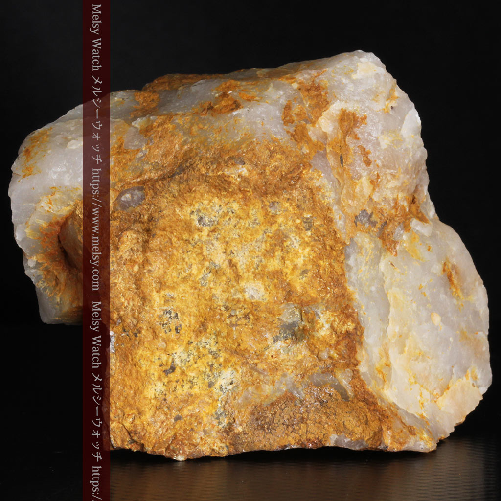 72gの巨大な石英に存在する自然なままの姿の自然金