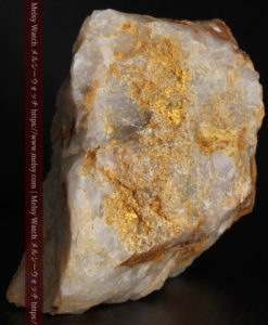 72gの巨大な石英に存在する自然なままの姿の自然金-G0308-6