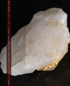 2.57gの特殊な形の自然金と石英-G0317-9