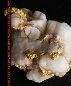 4.58gの厚みのある石英の中に走る自然金-G0319-10