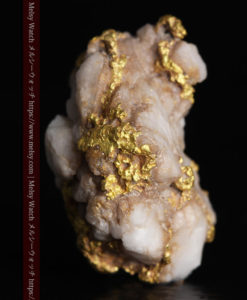 4.58gの厚みのある石英の中に走る自然金-G0319-3