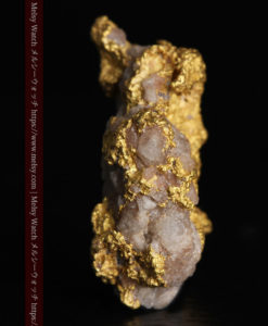 4.12gの小さな石英が混じる雰囲気の良い自然金-G0320-4