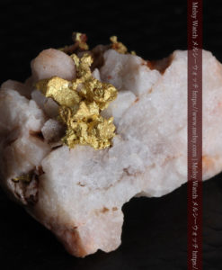 3.01gの色の違いが楽しめる野趣に富む自然金-G0325-9