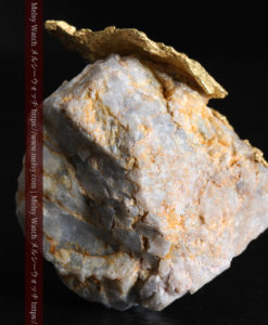 12.03gの非常に珍しいリーフ状のゴールドを冠した石英と自然金-G0327-9