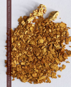 2.59gの小さな砂金・薄片金とやや粒の大きな自然金2点-G0336-4