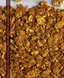 2.64gの小さな砂金・薄片金とやや粒の大きな自然金3点-G0339-6