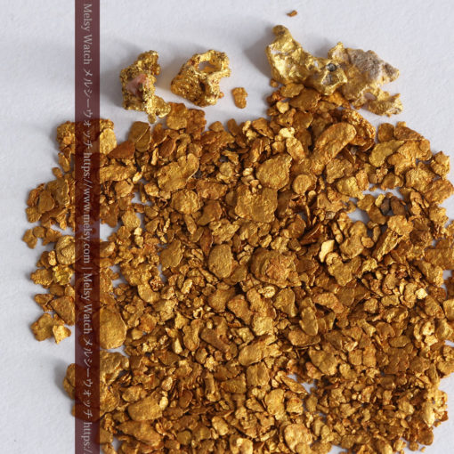 3.11gの小さな砂金・薄片金とやや粒の大きな自然金4点-G0340-1