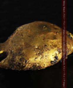 2.48gのぷっくり膨れたカニのような形の自然金-G0344-7