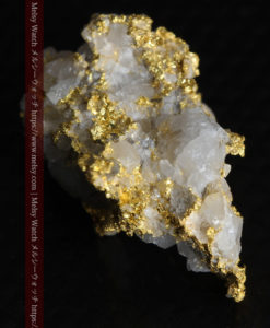 4.22gの非常に綺麗な立体感ある石英と自然金-G0348-12