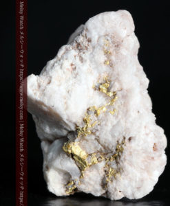 6.55gの厚みのある石英の中を走る自然金-G0355-3