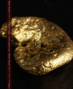 2.95gの太古の勾玉のような形をした自然金-G0369-12