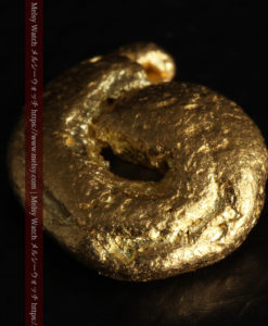 2.95gの太古の勾玉のような形をした自然金-G0369-6