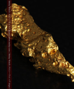 6.89gの鏃・槍の穂先のような形をした自然金-G0377-11