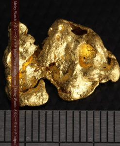 4.83gのキャラクターのような愛嬌ある形をした自然金-G0378-13