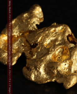 4.83gのキャラクターのような愛嬌ある形をした自然金-G0378-6