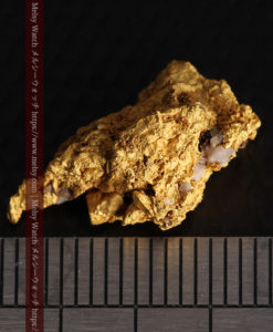 4.79gの蝋燭に灯る焔のような形の自然金-G0379-13