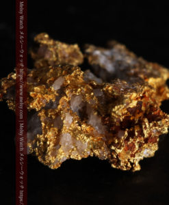 1.38gの小さいながらも立体感ある自然金-G0383-9