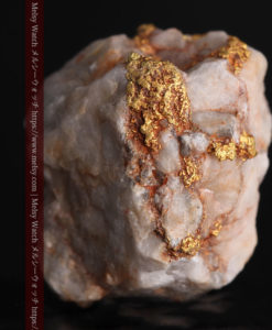 9.7gの石英から湧き出すような姿の自然金-G0387-1