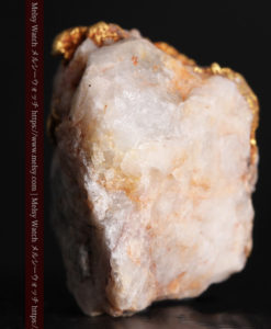 9.7gの石英から湧き出すような姿の自然金-G0387-4