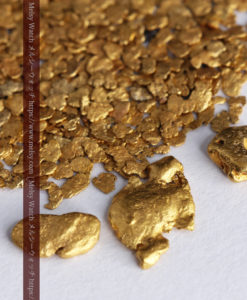 3.26gの小さな薄片金とやや粒の大きな自然金3点-G0388-5