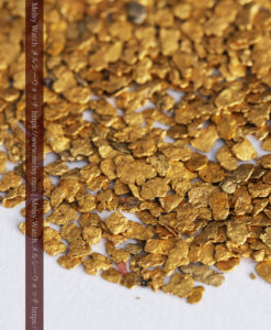 3.09gの小さな薄片金とやや粒の大きな自然金3点-G0389-5