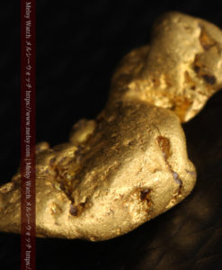 1.89gの泳ぐ魚のような形の自然金-G0390-6