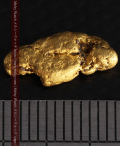 1.85gの小さいながら立体感ある自然金-G0392-13