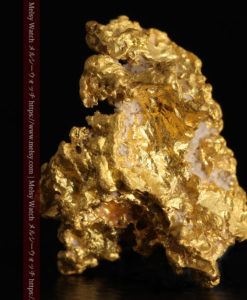 4.63gの少しの石英を含んだ野趣に溢れる立体的な自然金-G0395-2