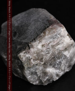 33.7gの大きな石英の谷間に走る綺麗な自然金-G0399-13