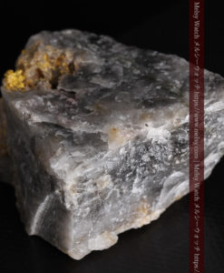 72gの大きな石英の中を通る自然金-G0403-12