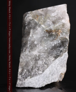 72gの大きな石英の中を通る自然金-G0403-7