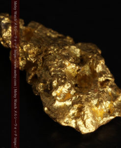 2.47gの程よいサイズと自然な凹凸の綺麗な自然金-G0405-8