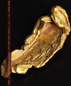 1.97gの結晶のような模様が見える長めの薄片金・自然金-G0423-3