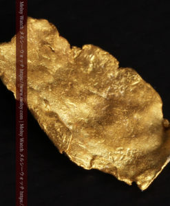 0.97gのクラッチバッグのような形をした薄片金・自然金-G0424-10