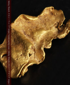 0.9gの個性的でいびつな形をした薄片金・自然金-G0427-10