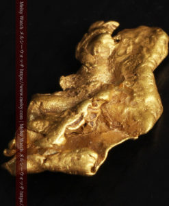 0.9gの個性的でいびつな形をした薄片金・自然金-G0427-6