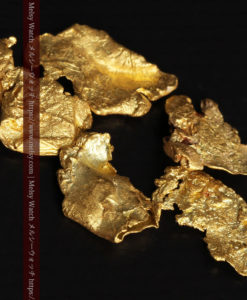 1.98gのやや粒の大きな薄片金・自然金5点-G0430-12