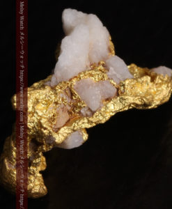 3gの石英の入り方の面白い自立する自然金-G0434-14