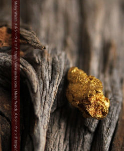 3.64gの凹凸の利いた個性的な形の自然金-G0435-2