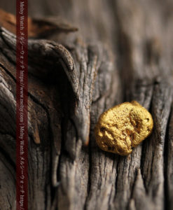 3.14gの少しいびつな豆のような形の自然金-G0439-2