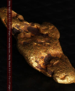 1.72gの人差し指と親指を伸ばした手のような形の自然金-G0442-10