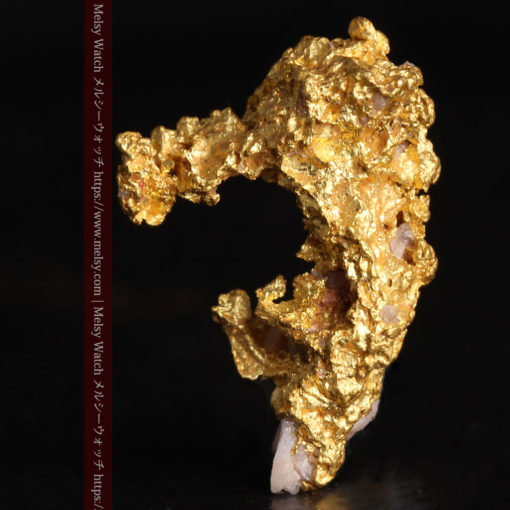 3.04gの咆哮する黄金色に輝く竜のような形の自然金-G0443-1