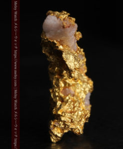 3.04gの咆哮する黄金色に輝く竜のような形の自然金-G0443-4